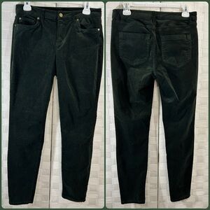 Vince Camuto Forest Green Corduroy Trousers. Skinny fit.
